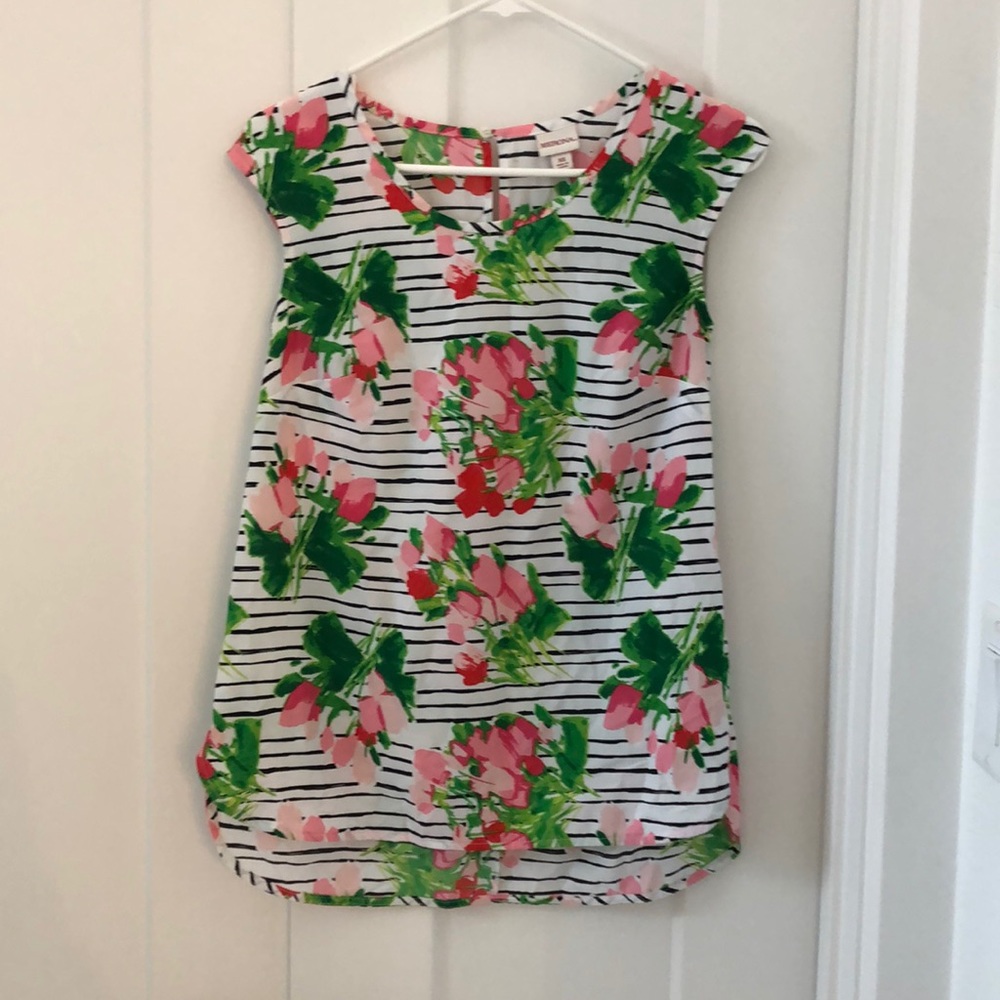 Cap sleeve top